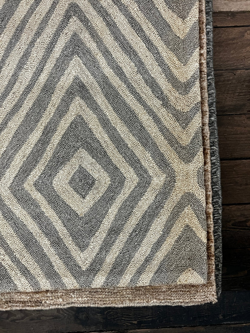 Johnny LaRue Handwoven 5x7.3 Beige and Brown Jute Rug | Banana Manor Rug Company