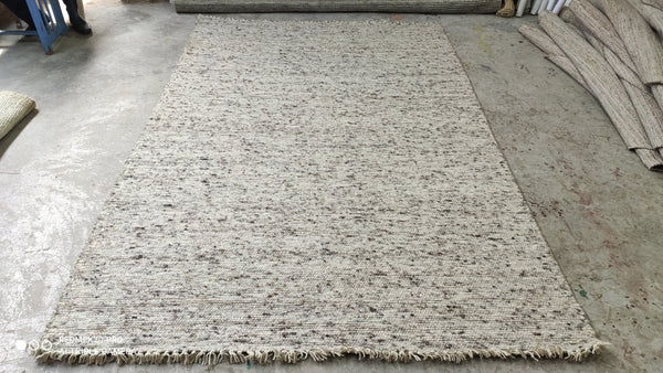 Judge Smails 4.6x7 Handwoven Ivory Durrie Rug | Banana Manor Rug Company