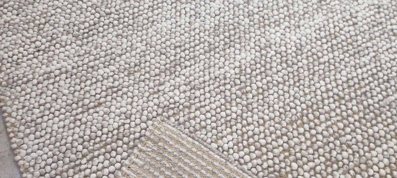 Judith Murray Handwoven Wool Durrie Natural Grey Loop ball 10x13.6 | Banana Manor Rug Company