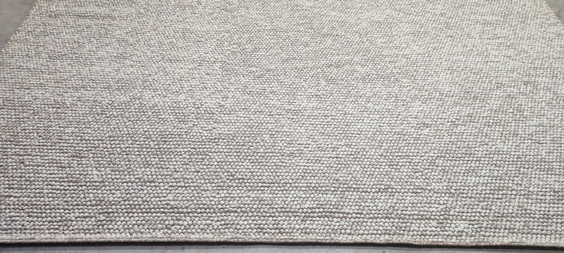 Judith Murray Handwoven Wool Durrie Natural Grey Loop ball 10x13.6 | Banana Manor Rug Company