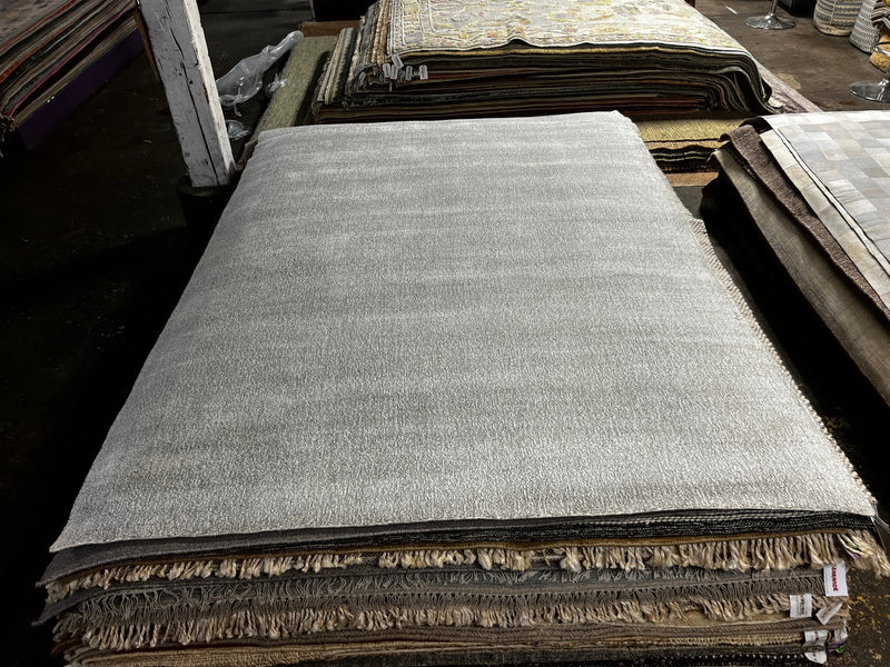 Kayla Loves Phil 6.6x9.6 Silver Handwoven Viscose Rug | Banana Manor Rug Company