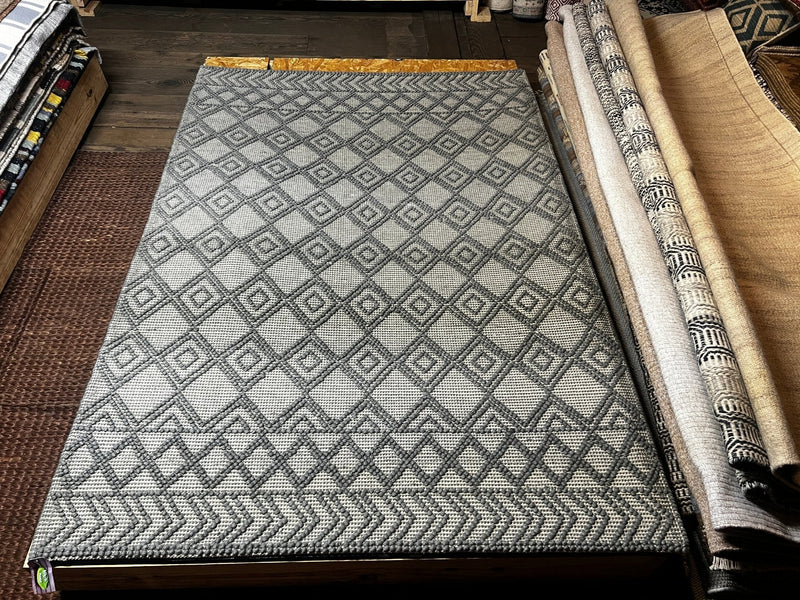 Laos Grey and White Diamond Handwoven Durrie Rug (Multiple Sizes) | Banana Manor Rug Company