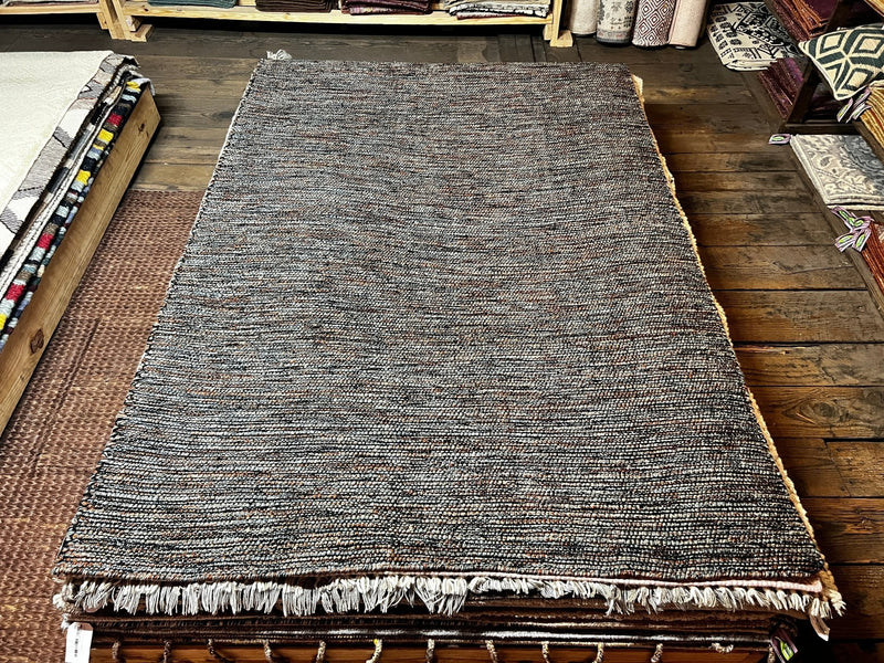 Larry Holmes Dark Gray Handwoven Durrie Rug 5.3x8 | Banana Manor Rug Company