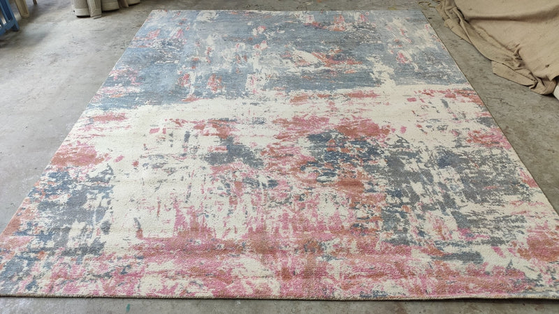 Laura Bach 8x10 Ivory, Pink, and Grey Hand-Tufted Rug | Banana Manor Rug Company