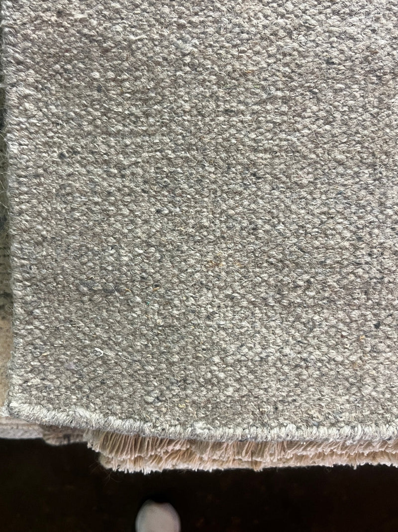 Linus Jackson Grey Handwoven Pet Yarn Durrie Rug (Multiple Sizes & Styles) | Banana Manor Rug Factory Outlet