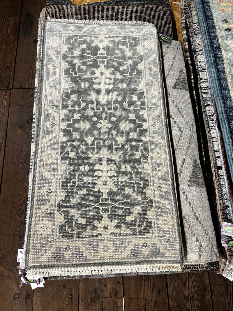 Lisa Henderson 2x4 Grey and Silver Hand-Knotted Oushak Rug | Banana Manor Rug Factory Outlet