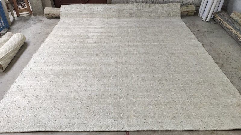 Lucille Austero 8x10 Silver Handwoven Rug | Banana Manor Rug Company