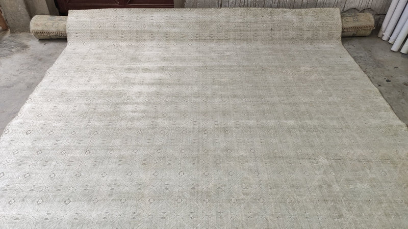 Lucille Austero 8x10 Silver Handwoven Rug | Banana Manor Rug Company