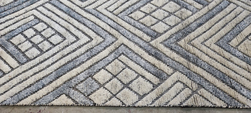 Luke Bracey Hand-Knotted Modern Rug Ivory and Grey High-Low 4x6 | Banana Manor Rug Company