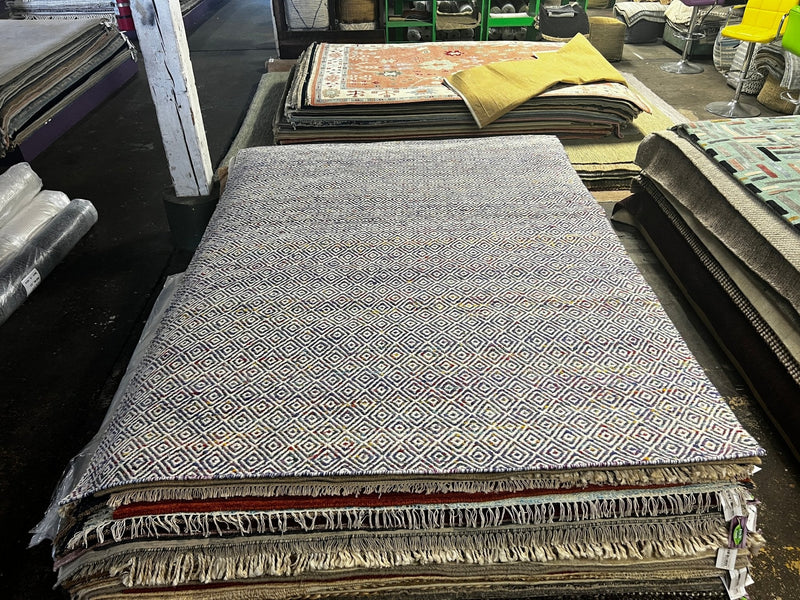 Mae "Maeby" Fünke 6.6x9.6 Modern Handwoven Rug | Banana Manor Rug Company