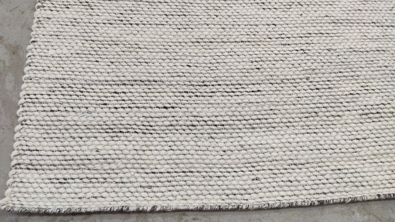 Malibu 6.3x9 Handwoven White Durrie Rug | Banana Manor Rug Company