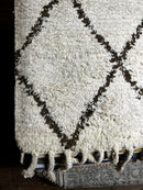 Marco Moroccan Style White and Brown Handwoven Durrie Rug 5x8 | Banana Manor Rug Company