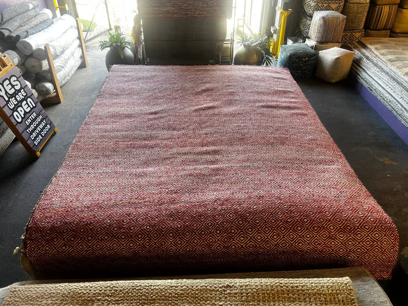 Marta Estrella 8.3x11.3 Red and White Handwoven Jute & Wool Rug | Banana Manor Rug Factory Outlet