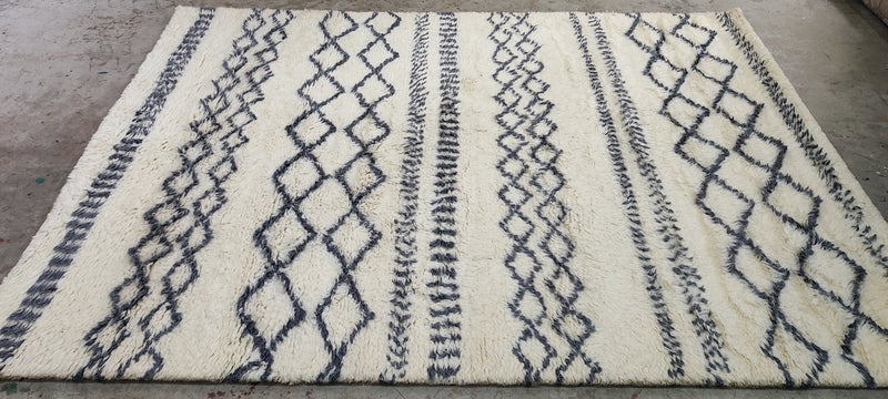 Michael Dorman Hand-Knotted Ivory and Black Moroccan Style 4x6 | Banana Manor Rug Company