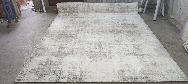 Michael Miles Aqua and Silver Viscose Rug 8x10 | Banana Manor Rug Company