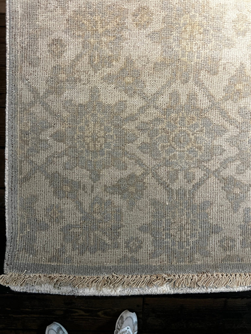 Michelle Nussbaumer Silver and Grey Hand-Knotted Oushak Rug 5x7 | Banana Manor Rug Company