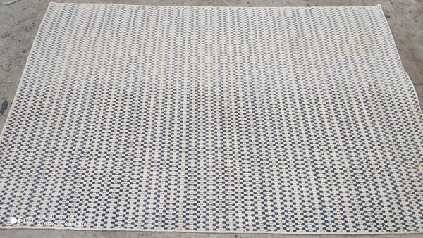 Moderno 5.3x8 Handwoven Diamond Blue and White Durrie Rug | Banana Manor Rug Company