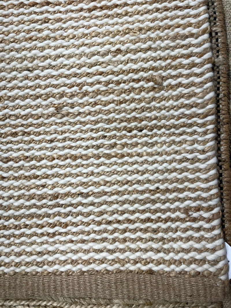 Neutral Texture & Tone 5x8.9/6.9x10/8.3x11.9 Natural Wool and Jute Rug | Banana Manor Rug Company