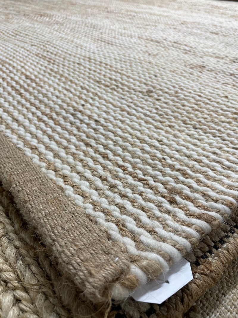 Neutral Texture & Tone 5x8.9/6.9x10/8.3x11.9 Natural Wool and Jute Rug | Banana Manor Rug Company