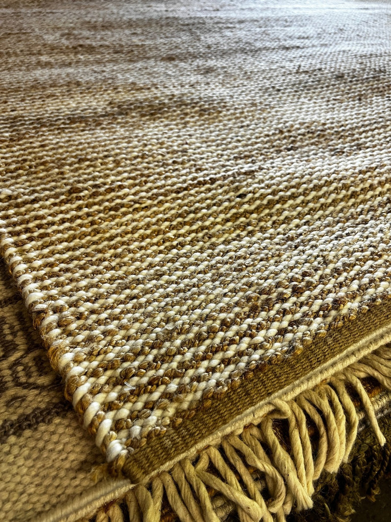 Neutral Texture & Tone 5x8.9/6.9x10/8.3x11.9 Natural Wool and Jute Rug | Banana Manor Rug Company