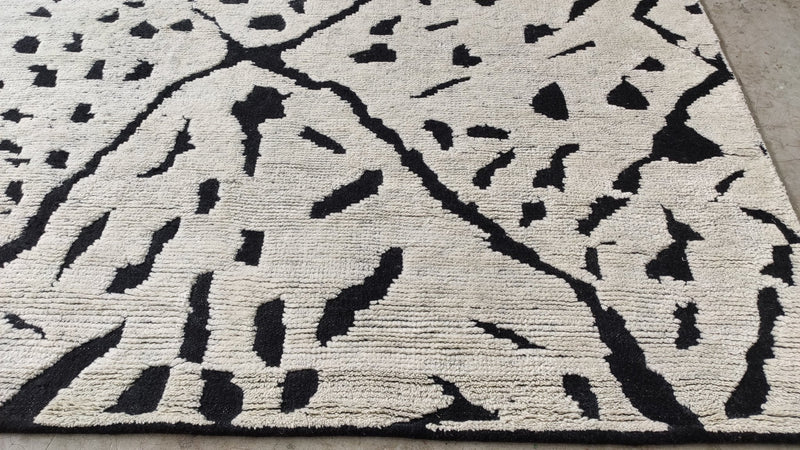 Olivia Vinall 9x12 Black and Ivory Hand-Knotted Modern Rug | Banana Manor Rug Company