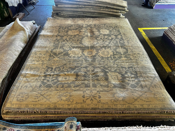 Paloma Contreras 8x10 Grey and Ivory Hand-Knotted Oushak Rug | Banana Manor Rug Factory Outlet