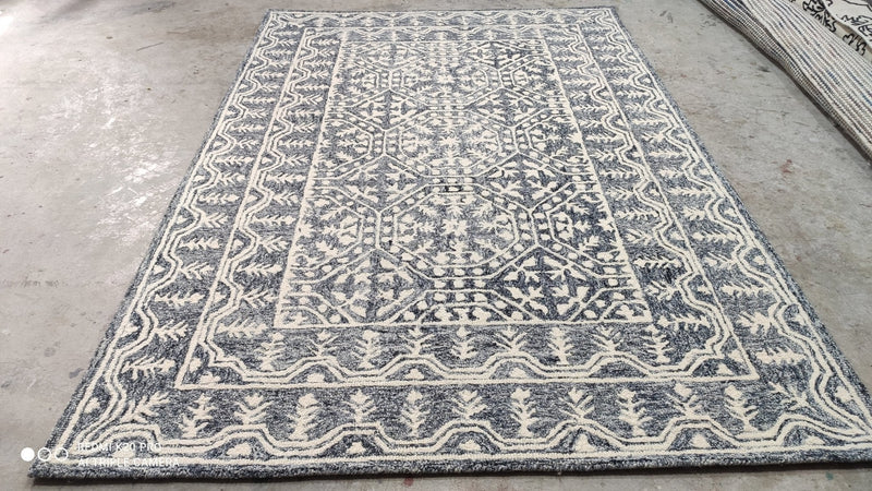 Paxton Harding 5x7.6 Hand-tufted Rug | Banana Manor Rug Company
