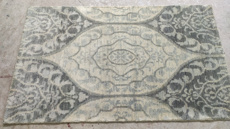 Pearla 3x5 Dark Grey Hand-Knotted Modern Rug | Banana Manor Rug Company