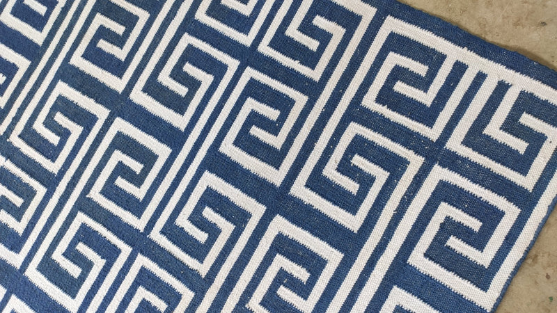 PeeWee 5.3x7.9 Ivory and Blue Geometric Greek Key Durrie Rug | Banana Manor Rug Company