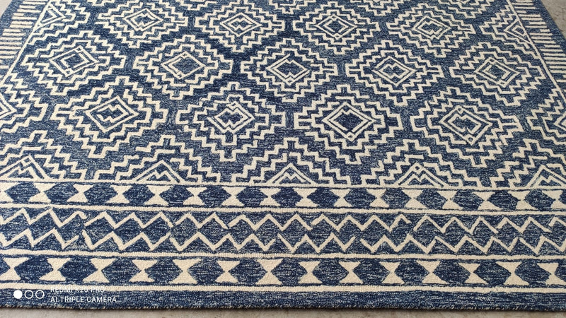 Peter Mueller 8x10 Blue and Ivory Hand-Tufted Looped Rug | Banana Manor Rug Company