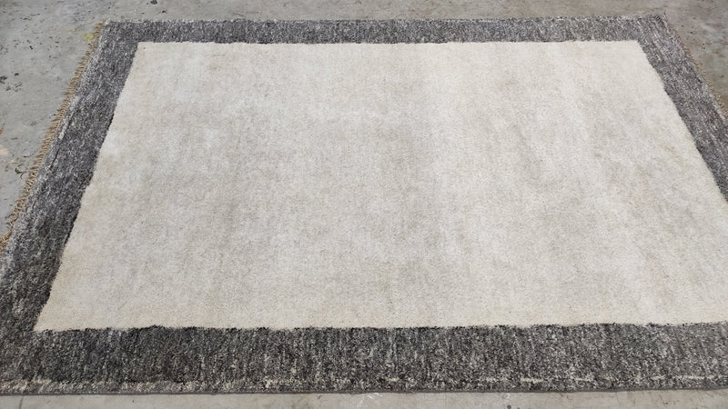 Prymatt 6x9 Ivory and Grey Hand-Knotted Rug | Banana Manor Rug Company