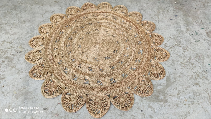 Russ 5.3x5.3 Handwoven Natural Round Jute Rug | Banana Manor Rug Company