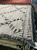 Ryan U Lyin' 4x6 Handwoven White and Dark Grey Diamond Moroccan Style Durrie Rug | Banana Manor Rug Factory Outlet