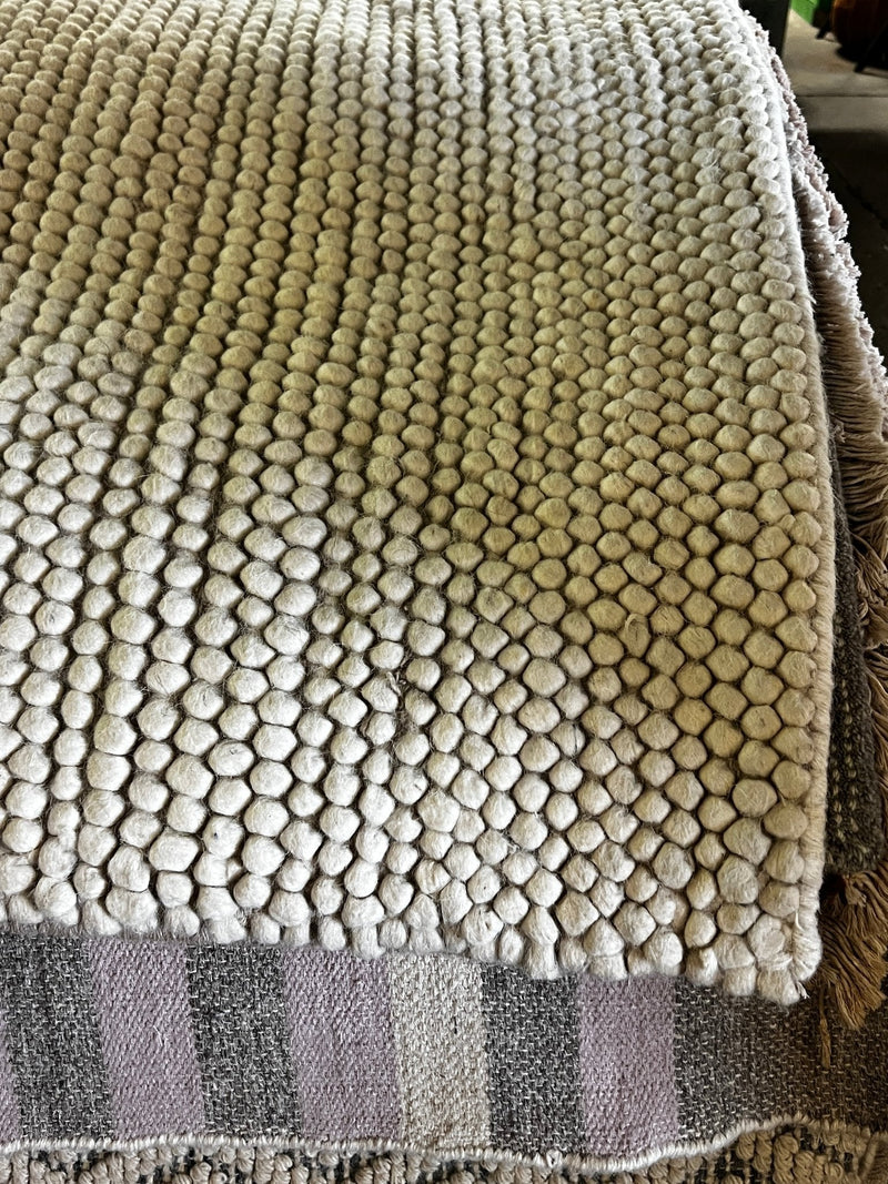 Samuel Foote Handwoven Wool Durrie Ivory Loop Ball (various sizes) | Banana Manor Rug Factory Outlet