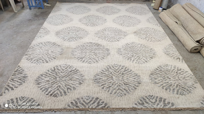 Samurai Optometrist Hand-Knotted 8.9x10.3 Wool Modern Rug | Banana Manor Rug Company