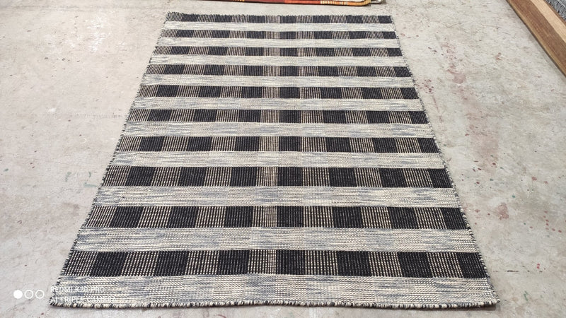 Sarah Toscani 4.6x6.6 | Banana Manor Rug Company