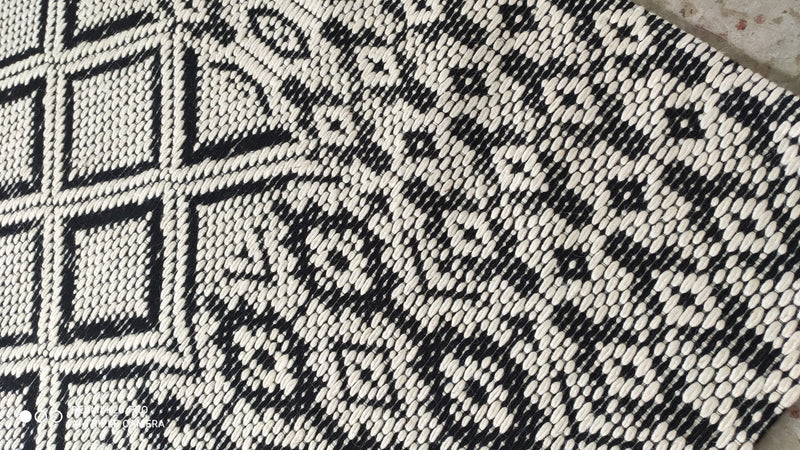 Semmy Black and White Handwoven Jacquard Durrie | Banana Manor Rug Company