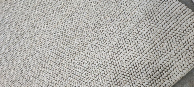 Sophia Lee Handwoven Wool Durrie Natural Ivory Loop Ball 9.6x13.6 | Banana Manor Rug Company