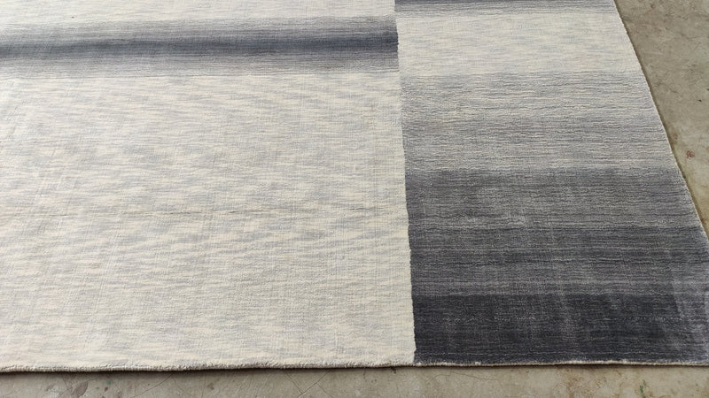 Straub 6.9x9.6 Ivory and Grey Handwoven Modern Rug | Banana Manor Rug Company