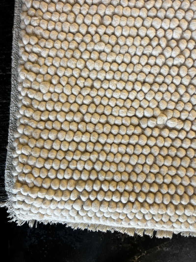 Susanna Thunder 10x13.6 Handwoven Wool Durrie Natural Ivory Loop Ball | Banana Manor Rug Factory Outlet