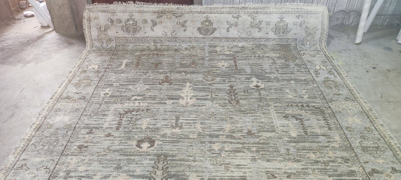 Suzanne Ascher Grey and Beige Hand-Knotted Oushak Rug 8x10 | Banana Manor Rug Company