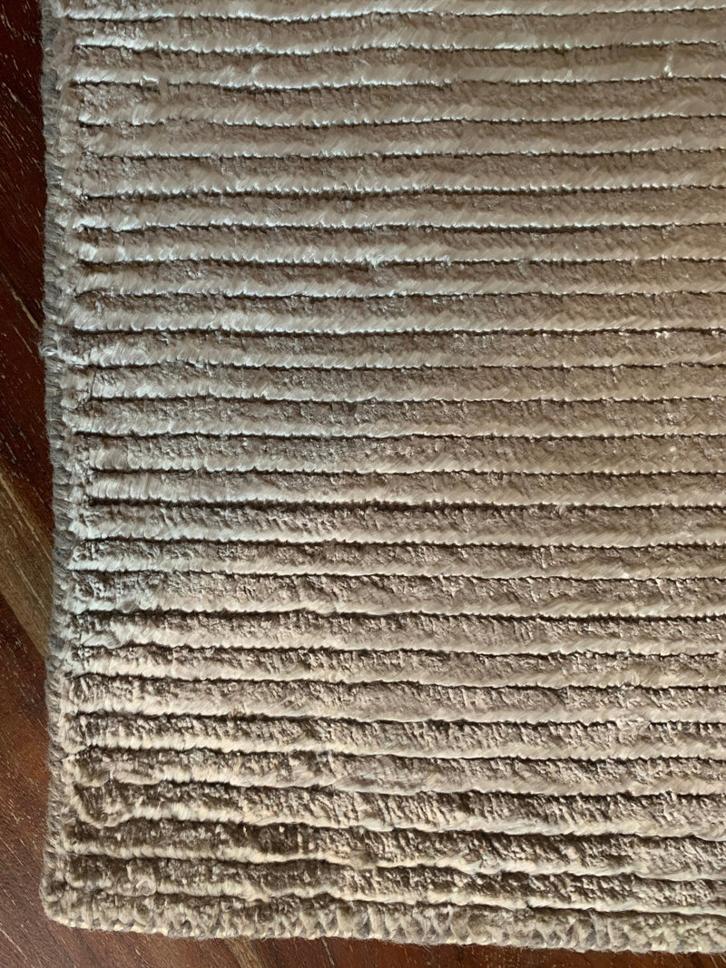 Suzy Chaffee Loom Knotted Viscose Rug With Subtle Striations | Banana Manor Rug Company