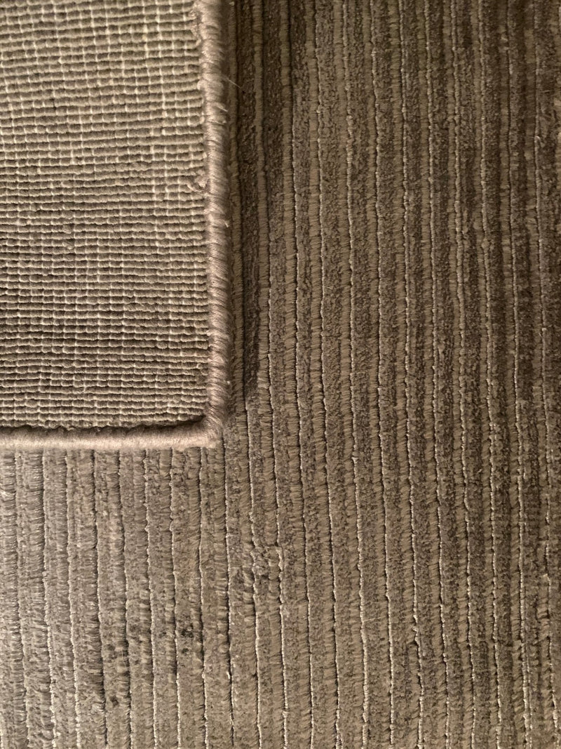 Suzy Chaffee Loom Knotted Viscose Rug With Subtle Striations | Banana Manor Rug Company