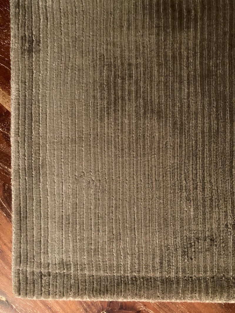 Suzy Chaffee Loom Knotted Viscose Rug With Subtle Striations | Banana Manor Rug Company