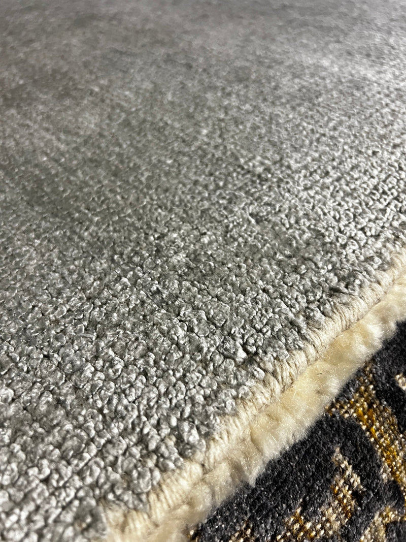 The Candyman 2.9x6.6 Silver Handwoven Runner | Banana Manor Rug Factory Outlet