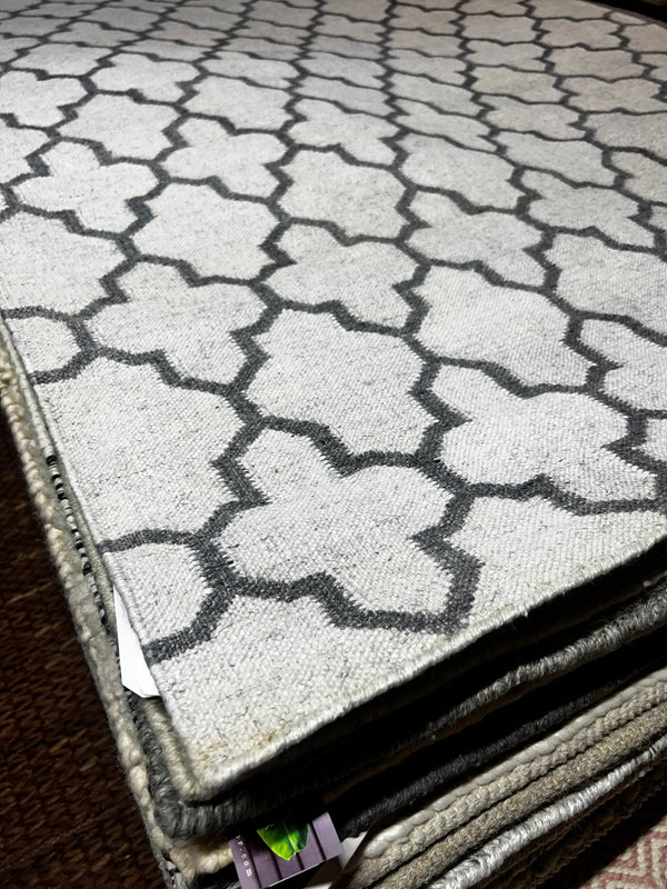 Tilly Ivory and Grey Handwoven Jali Rug (Multiple Sizes) | Banana Manor Rug Factory Outlet