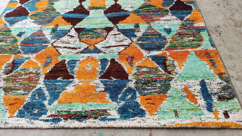 Tulip 5.6x7.9 Multi-Colored Modern Rug | Banana Manor Rug Company