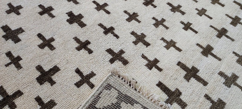 Vasiliy Stepanov Hand-Knotted Modern Rug Ivory and Brown High-Low 9.3x12 | Banana Manor Rug Company