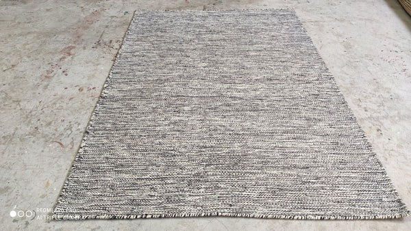 Velvet Jones Handwoven 4x6 Durrie Rug | Banana Manor Rug Company