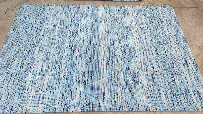 Veruca 5.3x7.6 Blue Chevron Sari Silk Rug | Banana Manor Rug Company